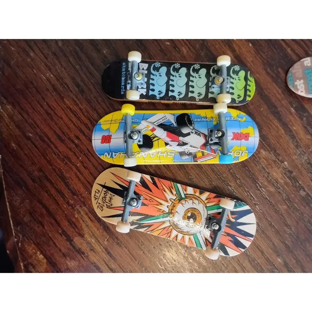 Tech Deck lot of 16 mini skateboards
